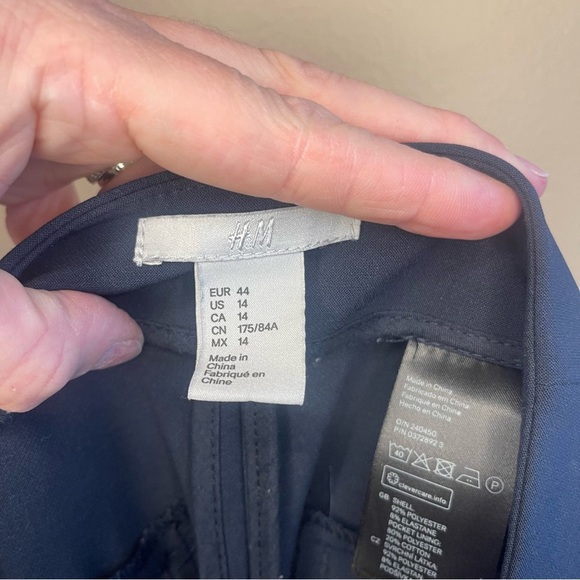 H&M Navy Sailor Flare Pants Size 14 - Picture 7 of 7